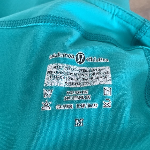 Lululemon Teal Capris - Picture 4 of 4